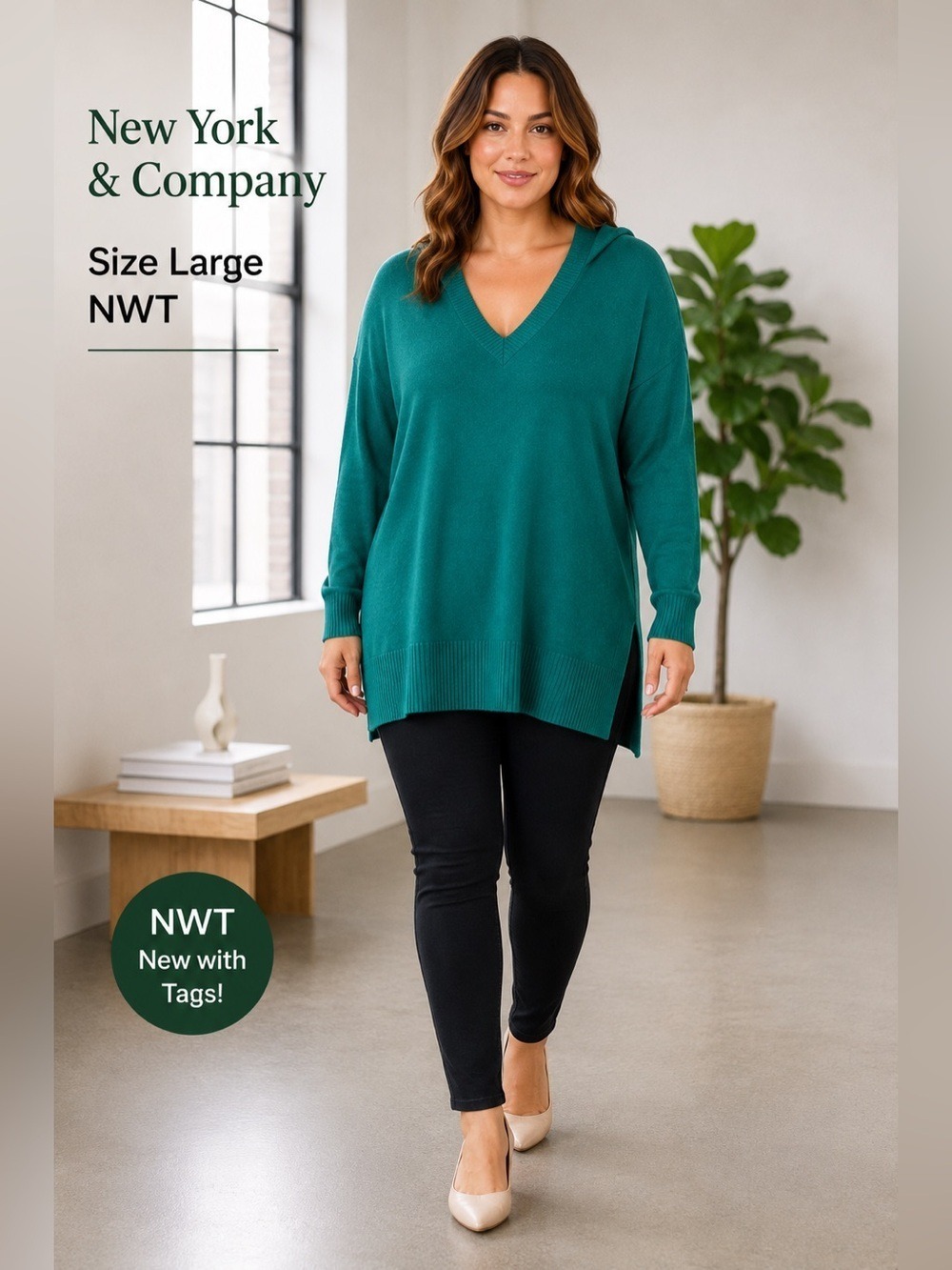 New York & Company Hooded Tunic Sweater Size Large NWT Christmas/Kelly Green